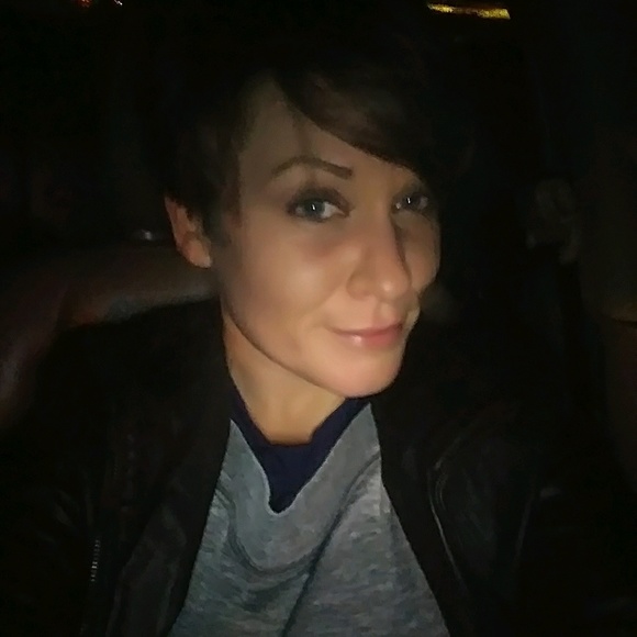 Meet your Posher, Jenny - Picture 1 of 1